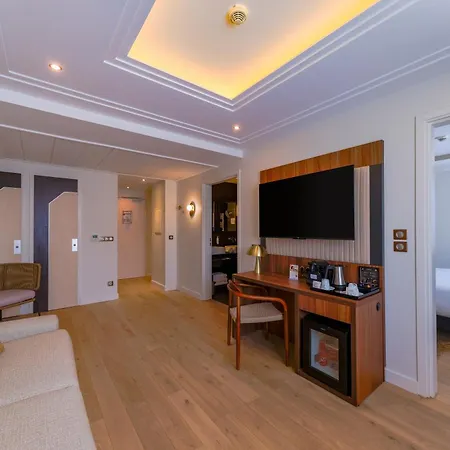 Apart Otel Zenitude Hotel-residences Juvignac - La Valadiere 4*